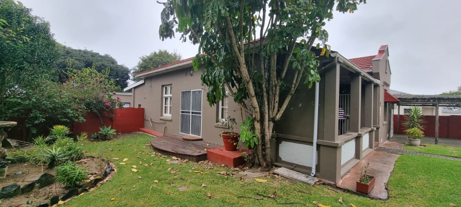 To Let 4 Bedroom Property for Rent in Berea Eastern Cape